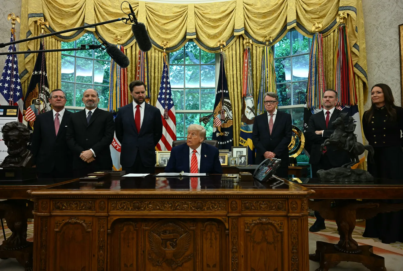 Live updates: Trump announces 'tremendous trade deal' with UK